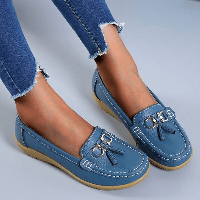 Women's Tassel Loafers with Contrast Stitching