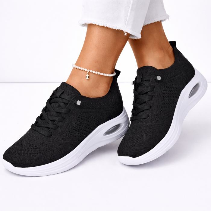 Minerva | Women's Air Cushion Athletic Trainers